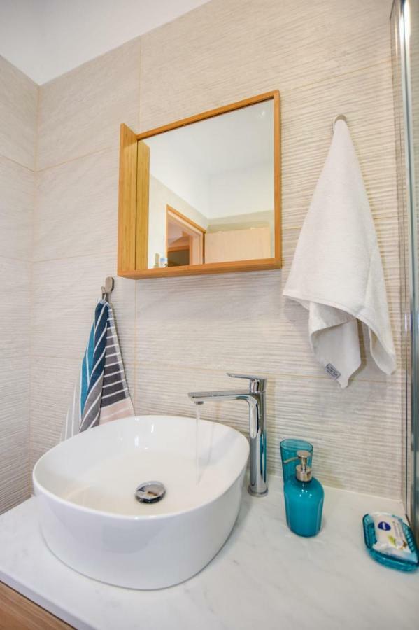 Apartments Milena 8 Мандре Экстерьер фото